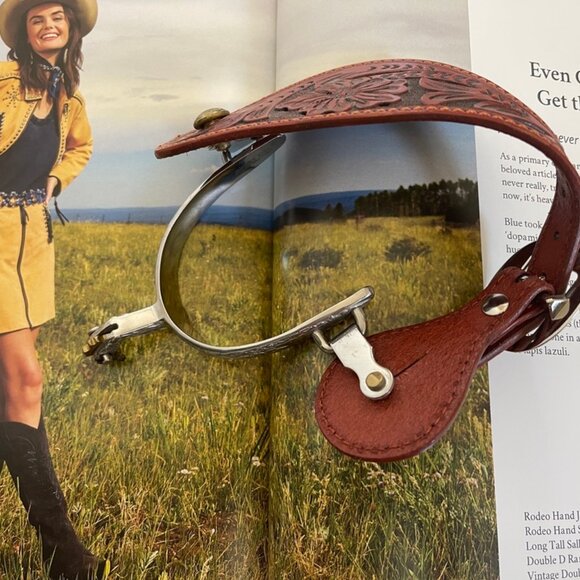 PARTRADE Brushed & Engraved Stainless Stock Spurs/Tooled Leather Strap: NWOT!! - Picture 5 of 15